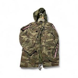 Camouflage Hooded Jacket with Stripe Detail youth medium